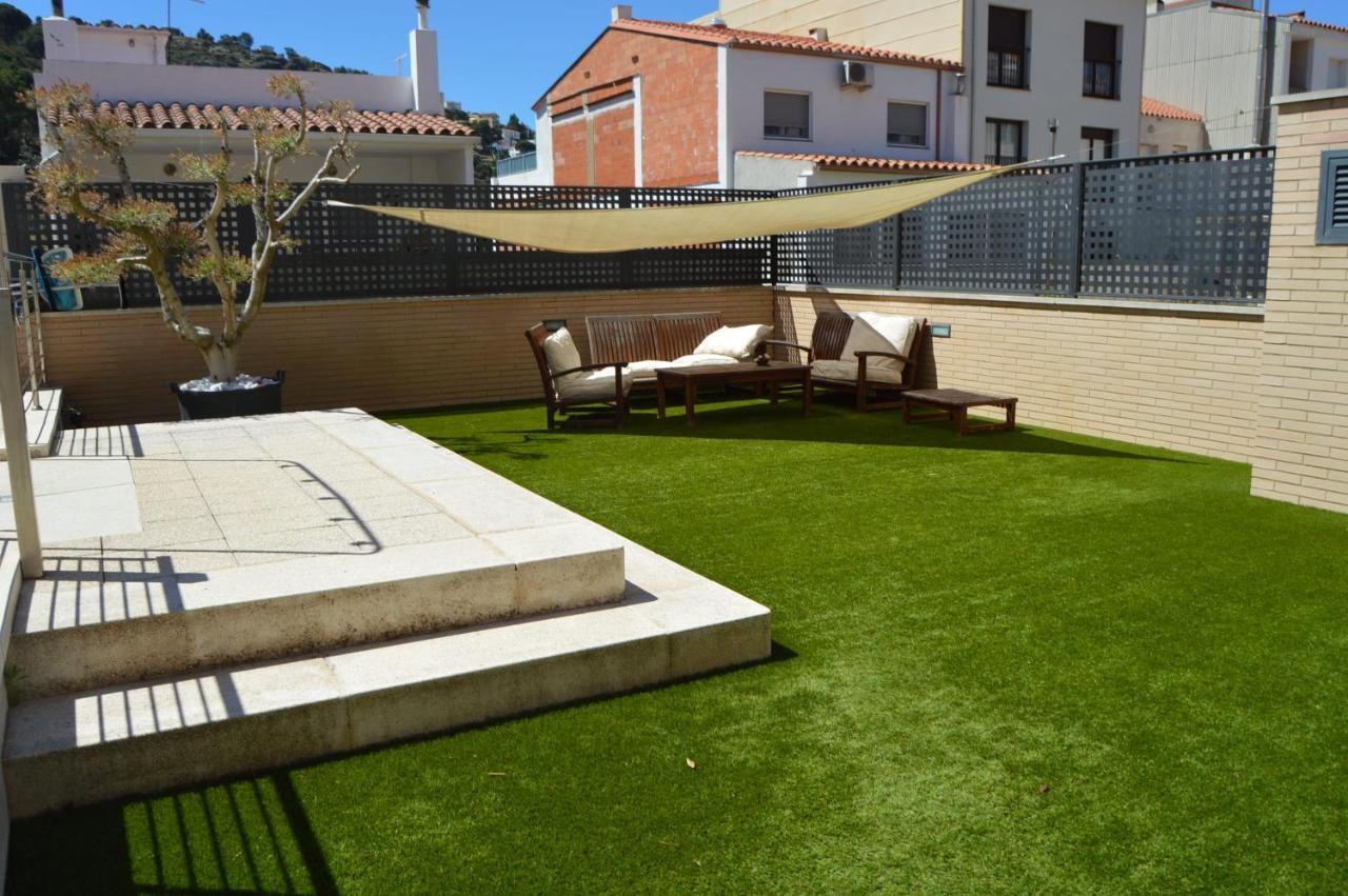 Apartamento Piscina Viena โรเซส ภายนอก รูปภาพ