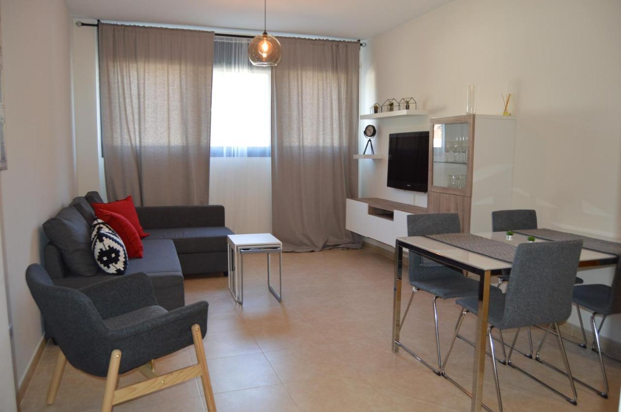 Apartamento Piscina Viena โรเซส ภายนอก รูปภาพ